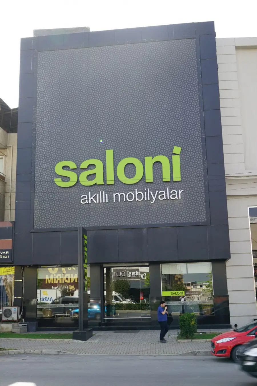 Saloni / İzmir